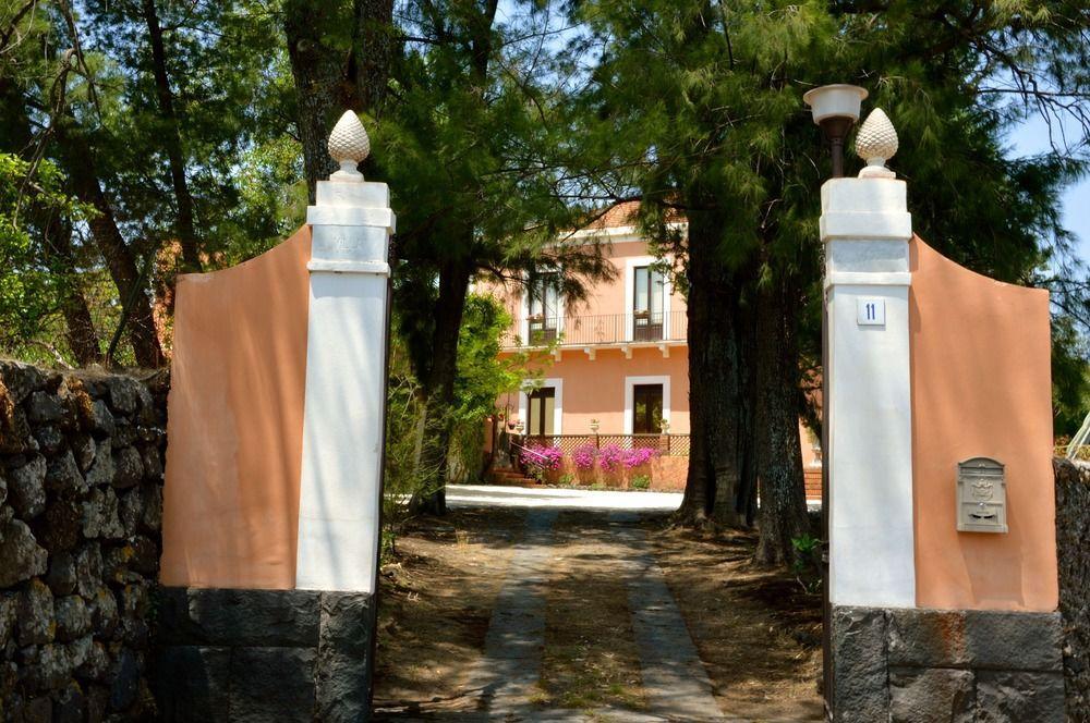 Villa Bonaccorso - Antica E Maestosa Villa Con Piscina Ai Piedi Dell'Etna Виагранде Экстерьер фото
